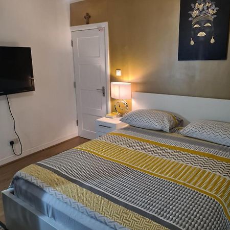 Babus Intl Apartman Cranford Kültér fotó